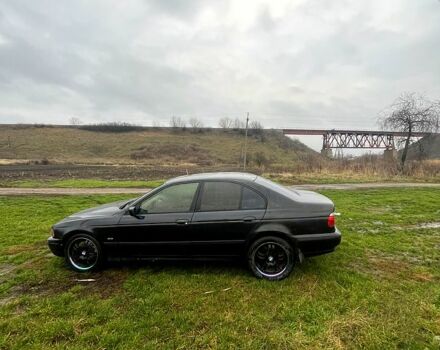 Чорний БМВ 5 Серія, об'ємом двигуна 2 л та пробігом 300 тис. км за 3200 $, фото 5 на Automoto.ua