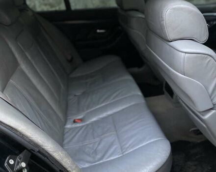 Чорний БМВ 5 Серія, об'ємом двигуна 3 л та пробігом 408 тис. км за 4000 $, фото 7 на Automoto.ua