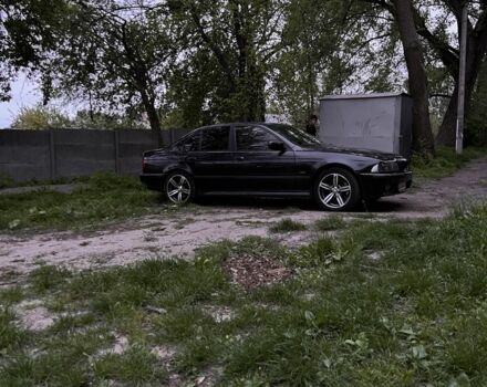 Черный БМВ 5 Серия, объемом двигателя 3.5 л и пробегом 1000 тыс. км за 2700 $, фото 6 на Automoto.ua