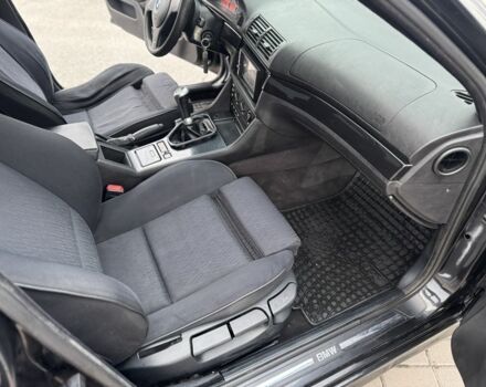 Черный БМВ 5 Серия, объемом двигателя 2 л и пробегом 270 тыс. км за 4100 $, фото 16 на Automoto.ua