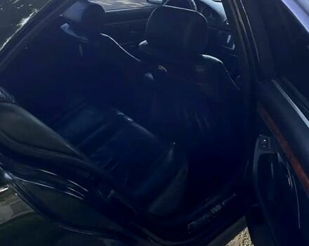 Черный БМВ 5 Серия, объемом двигателя 2.8 л и пробегом 400 тыс. км за 3300 $, фото 4 на Automoto.ua