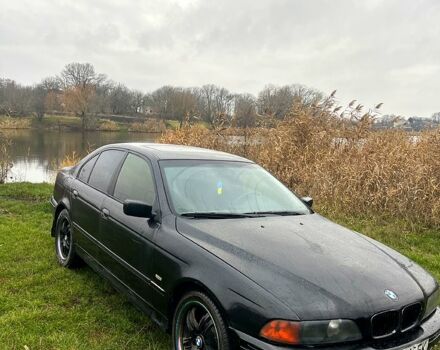 Чорний БМВ 5 Серія, об'ємом двигуна 2 л та пробігом 300 тис. км за 3200 $, фото 7 на Automoto.ua