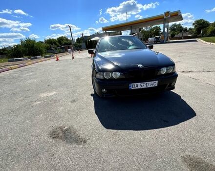 Черный БМВ 5 Серия, объемом двигателя 2 л и пробегом 299 тыс. км за 4300 $, фото 1 на Automoto.ua