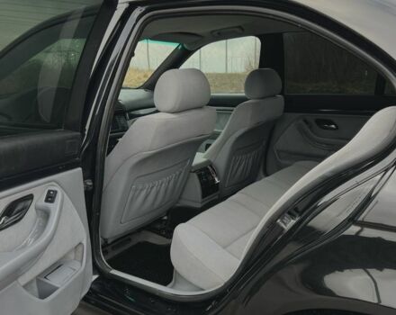 Чорний БМВ 5 Серія, об'ємом двигуна 2.2 л та пробігом 363 тис. км за 4000 $, фото 8 на Automoto.ua