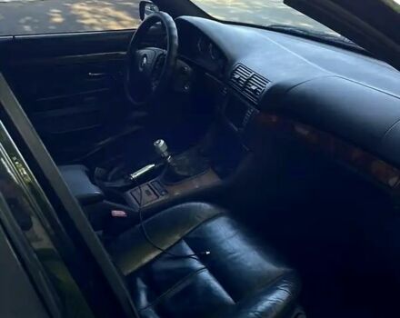 Черный БМВ 5 Серия, объемом двигателя 2.8 л и пробегом 400 тыс. км за 3300 $, фото 5 на Automoto.ua