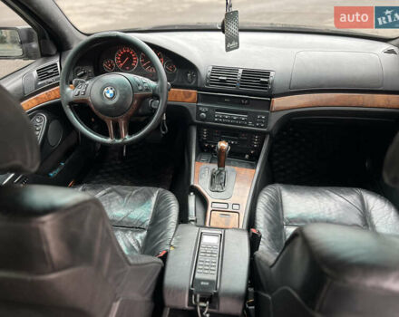 Черный БМВ 5 Серия, объемом двигателя 3.5 л и пробегом 350 тыс. км за 4500 $, фото 8 на Automoto.ua