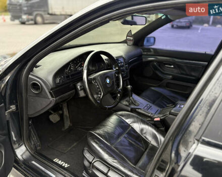 Черный БМВ 5 Серия, объемом двигателя 1.99 л и пробегом 275 тыс. км за 5000 $, фото 14 на Automoto.ua
