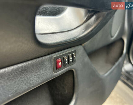 Чорний БМВ 5 Серія, об'ємом двигуна 3.5 л та пробігом 350 тис. км за 4500 $, фото 11 на Automoto.ua