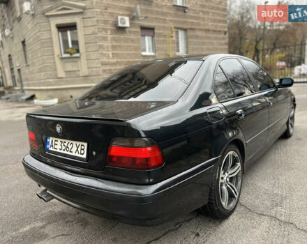 Черный БМВ 5 Серия, объемом двигателя 3.5 л и пробегом 350 тыс. км за 3900 $, фото 6 на Automoto.ua