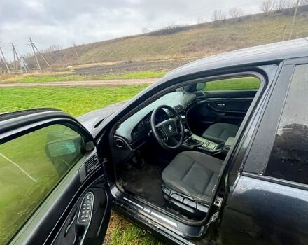 Чорний БМВ 5 Серія, об'ємом двигуна 2 л та пробігом 300 тис. км за 3200 $, фото 4 на Automoto.ua