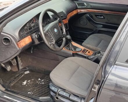 Черный БМВ 5 Серия, объемом двигателя 2.5 л и пробегом 320 тыс. км за 1850 $, фото 8 на Automoto.ua