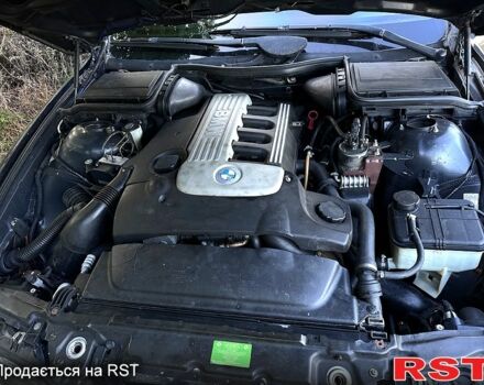 Черный БМВ 5 Серия, объемом двигателя 2.5 л и пробегом 447 тыс. км за 6000 $, фото 2 на Automoto.ua