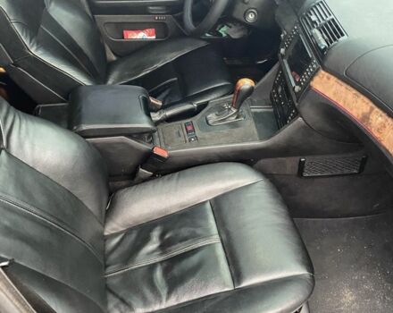 Черный БМВ 5 Серия, объемом двигателя 3.5 л и пробегом 268 тыс. км за 5500 $, фото 21 на Automoto.ua