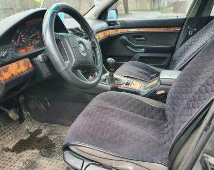 Черный БМВ 5 Серия, объемом двигателя 2.5 л и пробегом 245 тыс. км за 2200 $, фото 5 на Automoto.ua