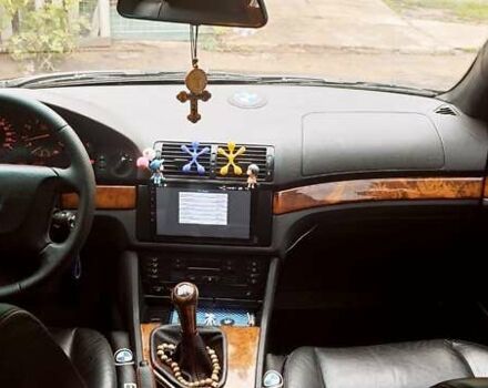 Черный БМВ 5 Серия, объемом двигателя 1.99 л и пробегом 300 тыс. км за 5000 $, фото 12 на Automoto.ua