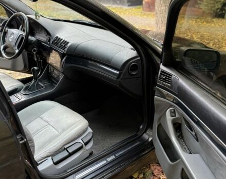 Черный БМВ 5 Серия, объемом двигателя 2.5 л и пробегом 300 тыс. км за 2199 $, фото 15 на Automoto.ua