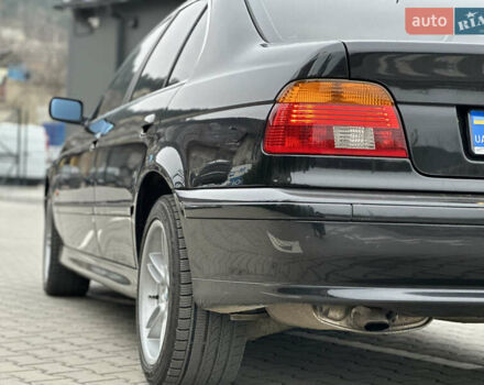 Чорний БМВ 5 Серія, об'ємом двигуна 2.93 л та пробігом 335 тис. км за 6850 $, фото 13 на Automoto.ua