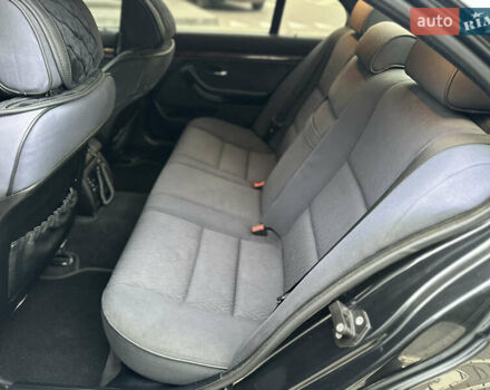 Чорний БМВ 5 Серія, об'ємом двигуна 2.93 л та пробігом 335 тис. км за 6850 $, фото 26 на Automoto.ua