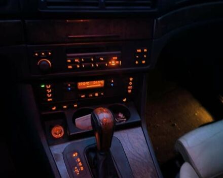 Чорний БМВ 5 Серія, об'ємом двигуна 3 л та пробігом 304 тис. км за 4150 $, фото 16 на Automoto.ua