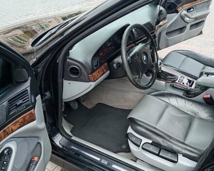 Черный БМВ 5 Серия, объемом двигателя 2 л и пробегом 464 тыс. км за 3350 $, фото 8 на Automoto.ua