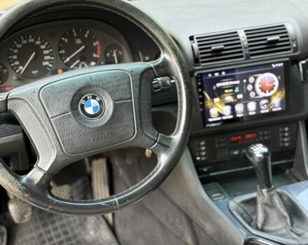 Черный БМВ 5 Серия, объемом двигателя 2.5 л и пробегом 300 тыс. км за 2199 $, фото 11 на Automoto.ua