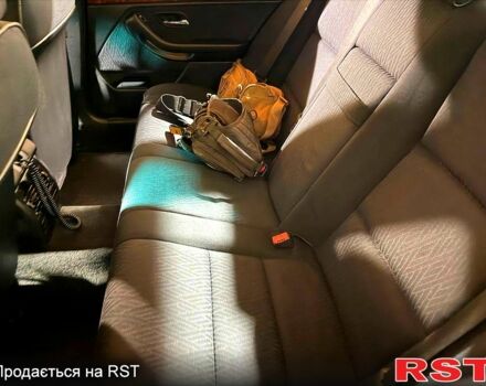 Черный БМВ 5 Серия, объемом двигателя 2 л и пробегом 249 тыс. км за 4480 $, фото 5 на Automoto.ua