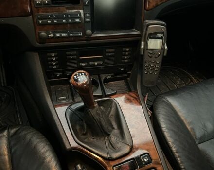 Черный БМВ 5 Серия, объемом двигателя 2 л и пробегом 290 тыс. км за 3300 $, фото 9 на Automoto.ua