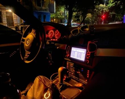 Чорний БМВ 5 Серія, об'ємом двигуна 3.5 л та пробігом 270 тис. км за 4500 $, фото 6 на Automoto.ua