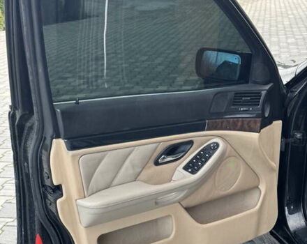 Черный БМВ 5 Серия, объемом двигателя 2.5 л и пробегом 350 тыс. км за 5555 $, фото 29 на Automoto.ua