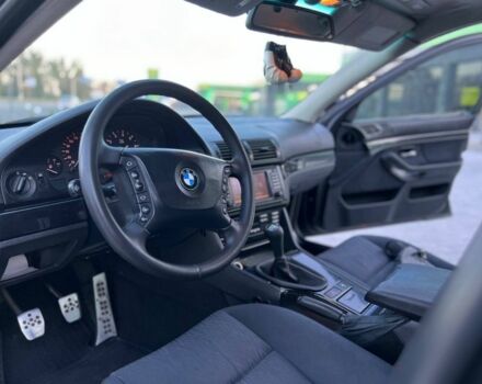 Черный БМВ 5 Серия, объемом двигателя 2.2 л и пробегом 300 тыс. км за 4300 $, фото 5 на Automoto.ua