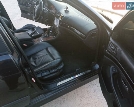 Черный БМВ 5 Серия, объемом двигателя 2.93 л и пробегом 330 тыс. км за 6000 $, фото 8 на Automoto.ua