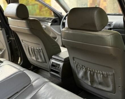 Черный БМВ 5 Серия, объемом двигателя 2.5 л и пробегом 300 тыс. км за 2199 $, фото 14 на Automoto.ua