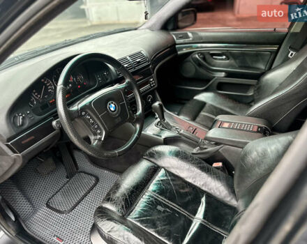 Черный БМВ 5 Серия, объемом двигателя 2.5 л и пробегом 398 тыс. км за 5000 $, фото 20 на Automoto.ua