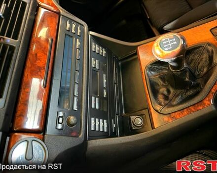 Черный БМВ 5 Серия, объемом двигателя 2 л и пробегом 249 тыс. км за 4480 $, фото 3 на Automoto.ua