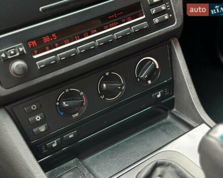 Черный БМВ 5 Серия, объемом двигателя 2.5 л и пробегом 398 тыс. км за 5000 $, фото 28 на Automoto.ua