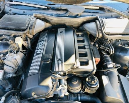 Черный БМВ 5 Серия, объемом двигателя 2.5 л и пробегом 360 тыс. км за 3750 $, фото 6 на Automoto.ua