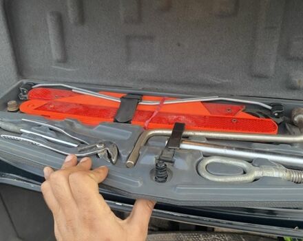 Черный БМВ 5 Серия, объемом двигателя 3.5 л и пробегом 268 тыс. км за 5500 $, фото 16 на Automoto.ua