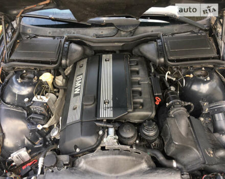Черный БМВ 5 Серия, объемом двигателя 2.2 л и пробегом 300 тыс. км за 5400 $, фото 11 на Automoto.ua