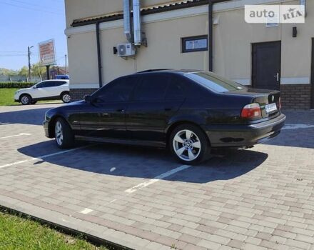 Черный БМВ 5 Серия, объемом двигателя 3 л и пробегом 300 тыс. км за 6700 $, фото 3 на Automoto.ua