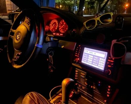 Черный БМВ 5 Серия, объемом двигателя 3.5 л и пробегом 270 тыс. км за 4500 $, фото 2 на Automoto.ua