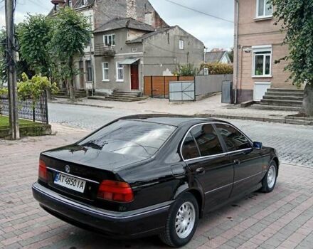 Черный БМВ 5 Серия, объемом двигателя 2 л и пробегом 464 тыс. км за 3350 $, фото 5 на Automoto.ua