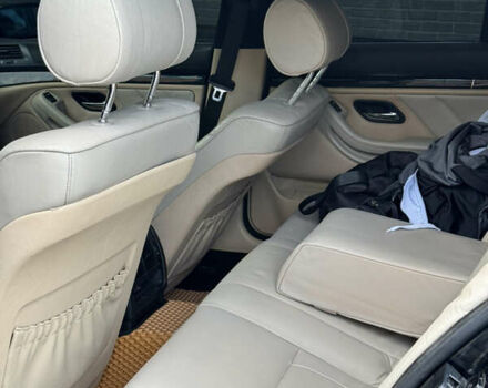 Черный БМВ 5 Серия, объемом двигателя 2.5 л и пробегом 350 тыс. км за 5555 $, фото 34 на Automoto.ua