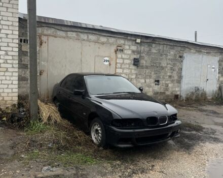 Черный БМВ 5 Серия, объемом двигателя 0 л и пробегом 250 тыс. км за 1100 $, фото 1 на Automoto.ua
