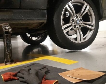 Черный БМВ 5 Серия, объемом двигателя 2.5 л и пробегом 298 тыс. км за 3560 $, фото 19 на Automoto.ua