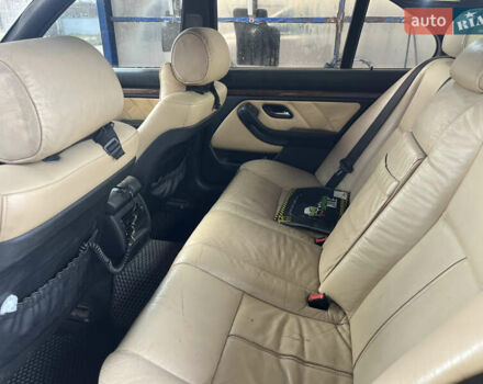 Чорний БМВ 5 Серія, об'ємом двигуна 2.93 л та пробігом 480 тис. км за 5200 $, фото 6 на Automoto.ua