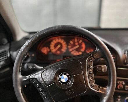 Черный БМВ 5 Серия, объемом двигателя 3 л и пробегом 500 тыс. км за 2700 $, фото 8 на Automoto.ua