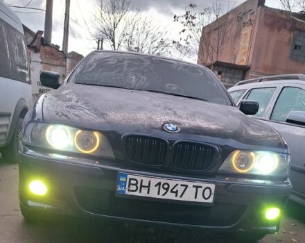 Черный БМВ 5 Серия, объемом двигателя 2.5 л и пробегом 312 тыс. км за 5000 $, фото 1 на Automoto.ua