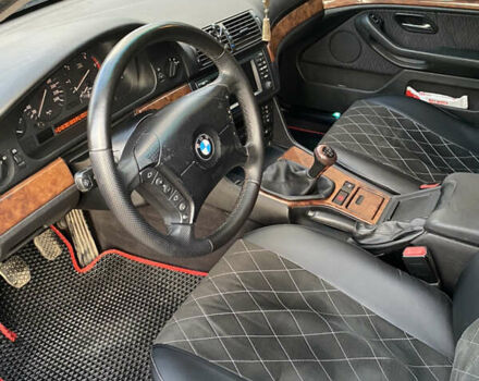 Черный БМВ 5 Серия, объемом двигателя 2 л и пробегом 404 тыс. км за 5700 $, фото 19 на Automoto.ua