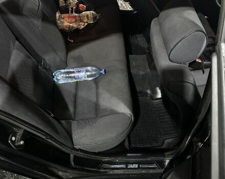 Черный БМВ 5 Серия, объемом двигателя 3 л и пробегом 500 тыс. км за 2700 $, фото 9 на Automoto.ua