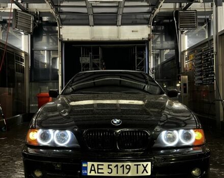 Черный БМВ 5 Серия, объемом двигателя 4.4 л и пробегом 500 тыс. км за 2999 $, фото 6 на Automoto.ua